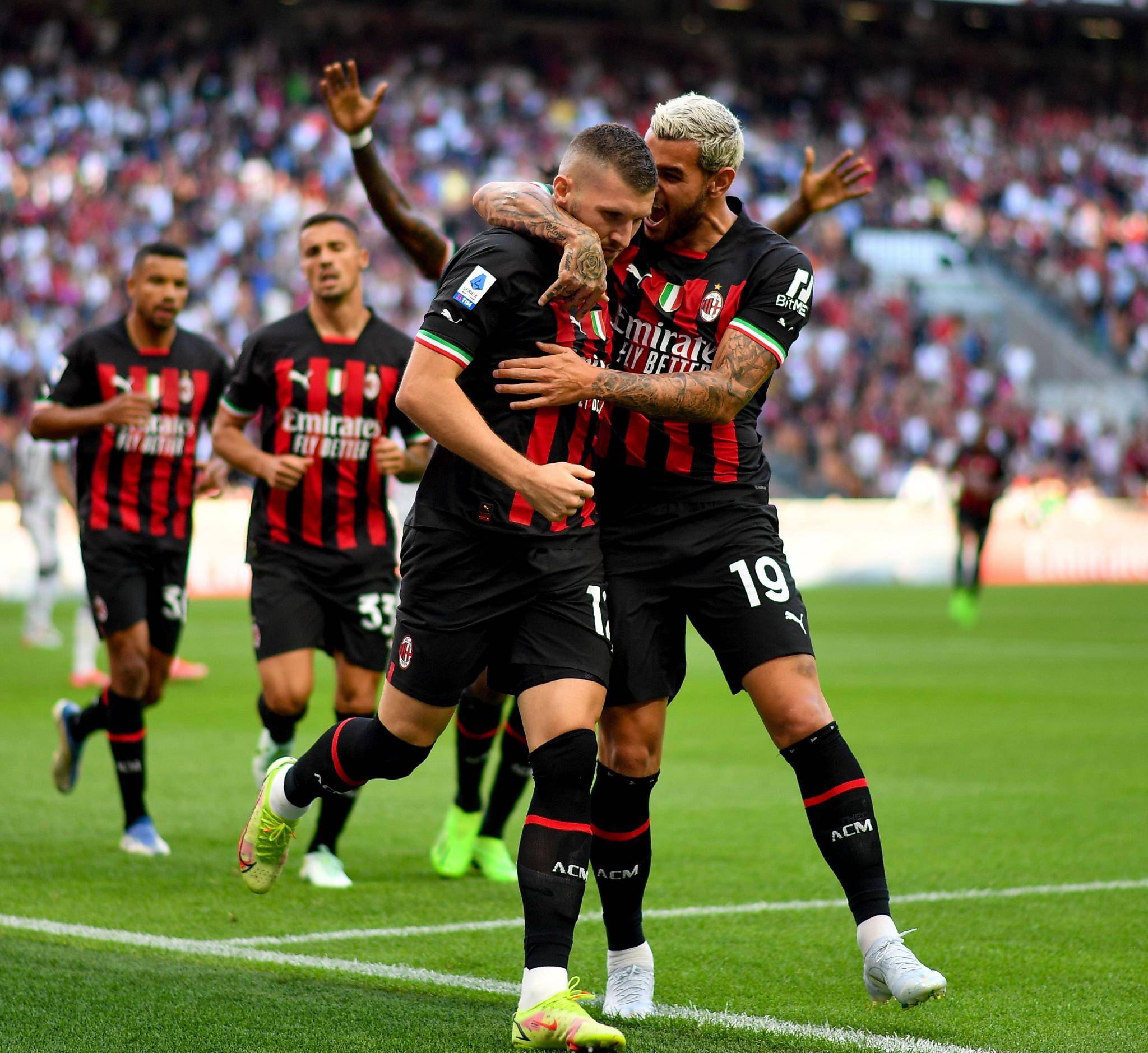 ayx爱游戏电竞-集结日巴塞罗那调整名单以备意大利杯，防线松动环节打磨，信心回归，医务组通报恢复的简单介绍